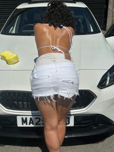 Load image into Gallery viewer, Levi’s Double Denim Skirt W28