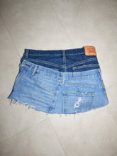 Load image into Gallery viewer, Levi’s Double Denim Skirt W30
