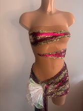 Load image into Gallery viewer, Lola - Shark Tale
